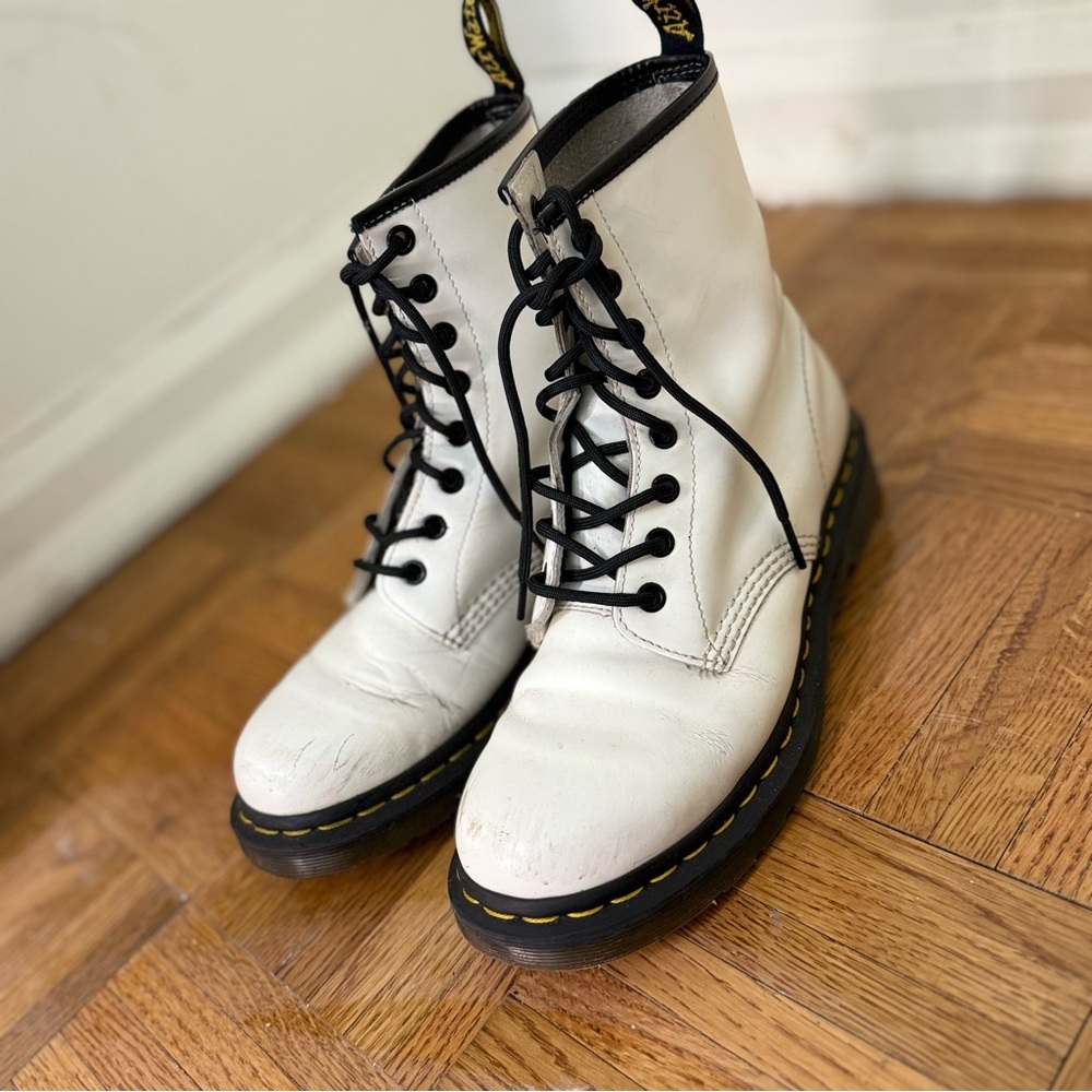 Dr. Martens White Leather Women's Boots Size 8